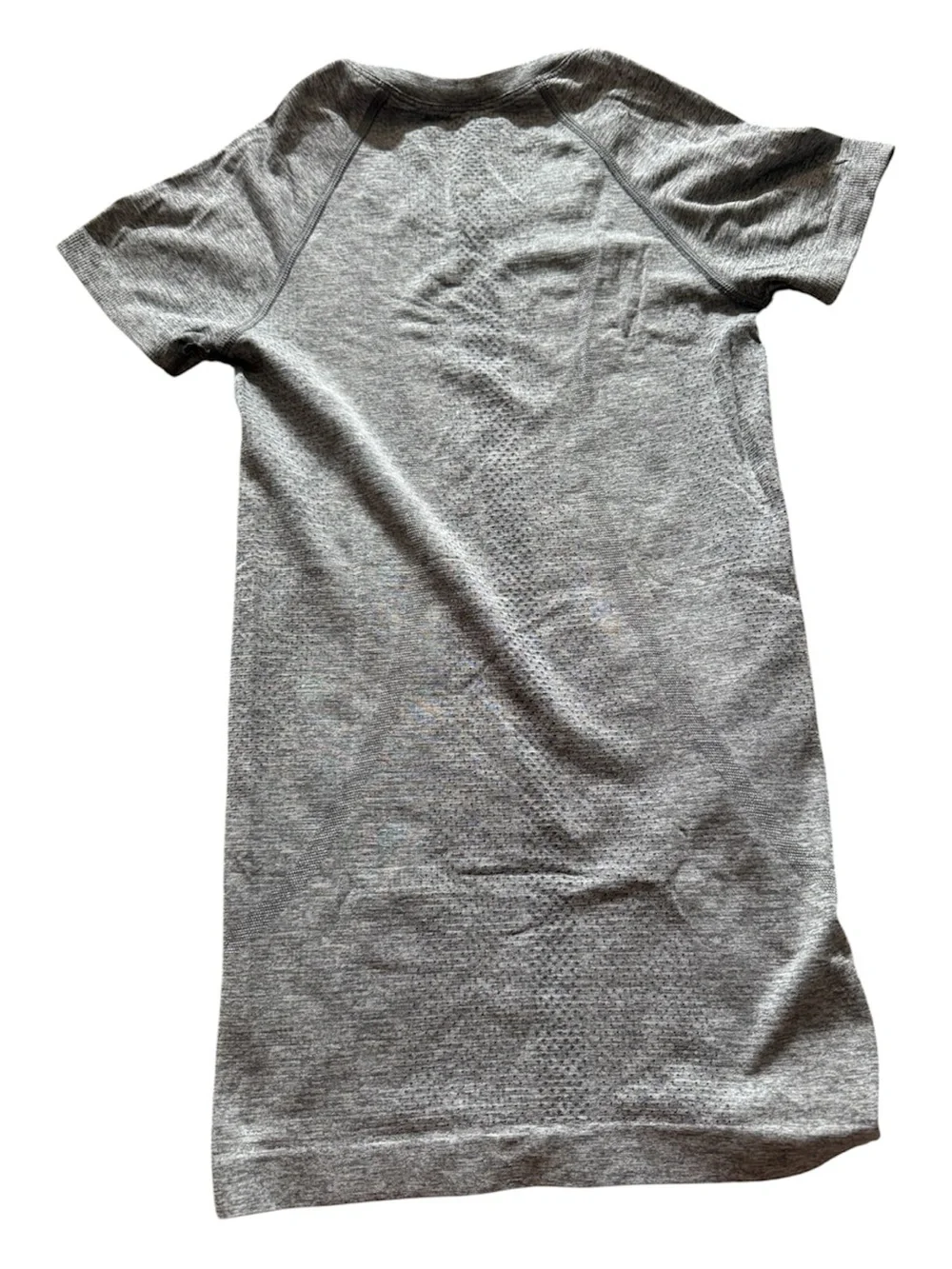 Lululemon Swiftly Tech Short-Sleeve Shirt 2.0 Hip Length